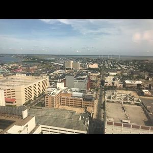 Meet your Posher, Troy